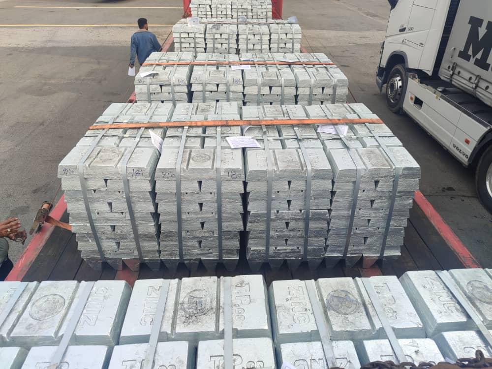 Top view of zinc ingots on a pallet